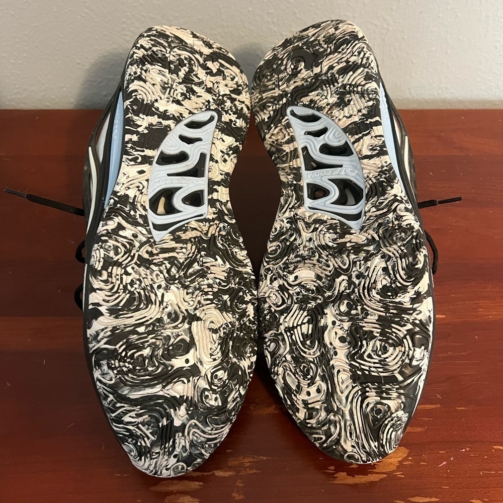 Nike Black and Cream Patterned Sneakers KD 15 Refuge Kevin Durant - Picture 3 of 8